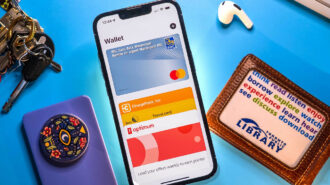 Apple Wallet là gì? Cách sử dụng Apple Wallet để quản lý thẻ quà tặng, vé máy bay, vé sự kiện,…